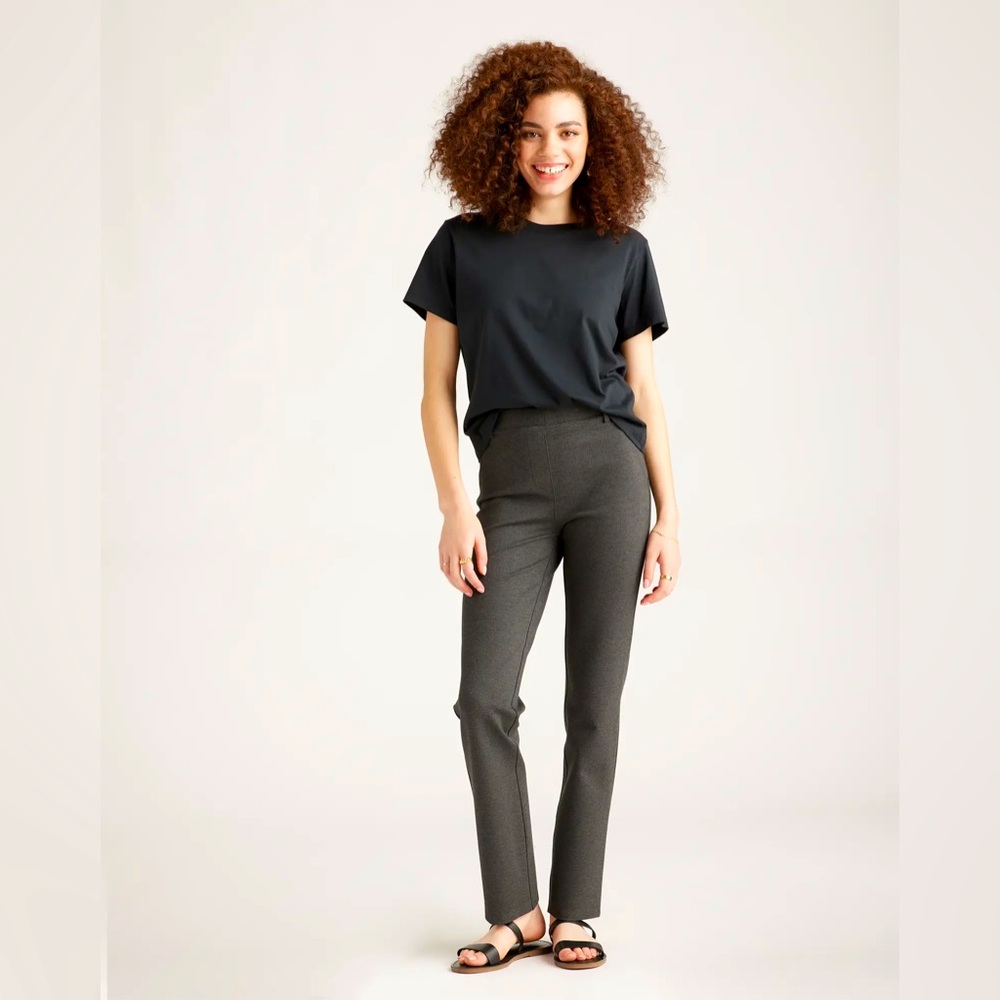 Quince Ultra-Stretch Ponte Straight Leg Pant - Size M; Charcoal